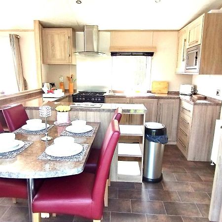 Sand Le Mere Holiday Village Caravan Hire Tunstall  Zewnętrze zdjęcie