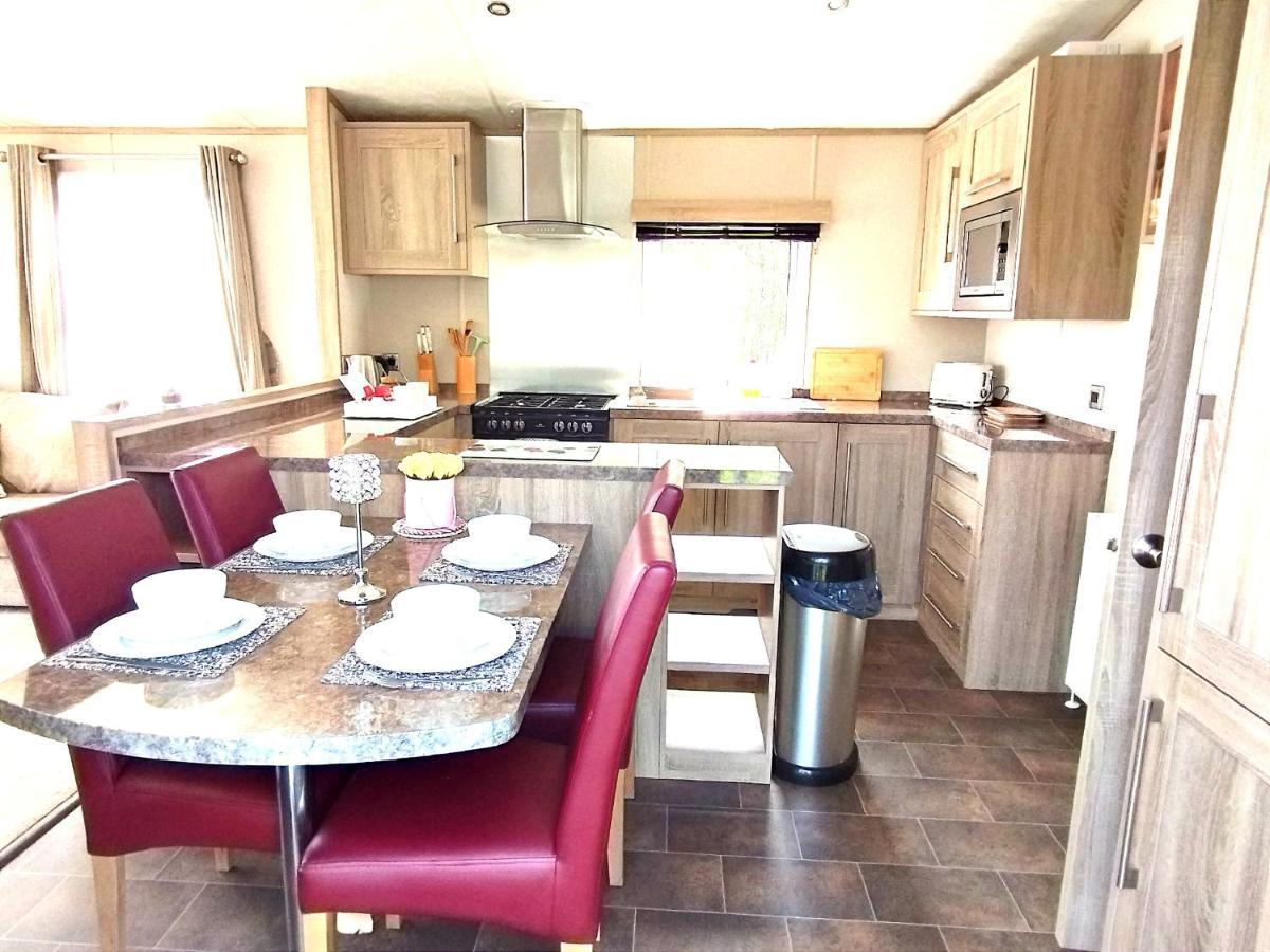 Sand Le Mere Holiday Village Caravan Hire Tunstall  Zewnętrze zdjęcie