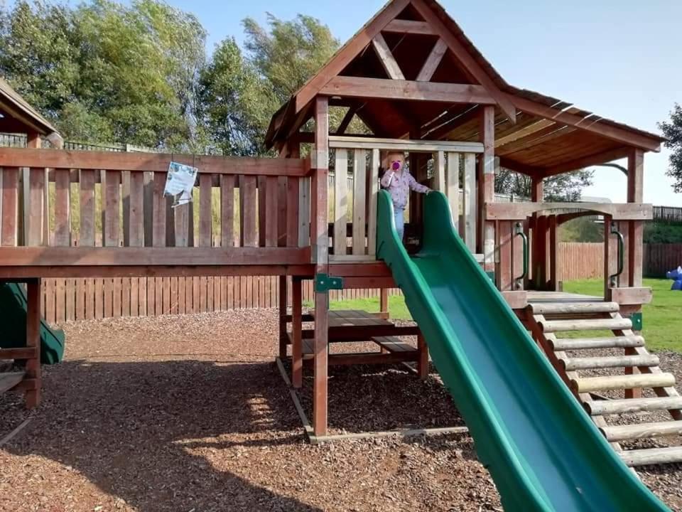 Sand Le Mere Holiday Village Caravan Hire Tunstall  Zewnętrze zdjęcie